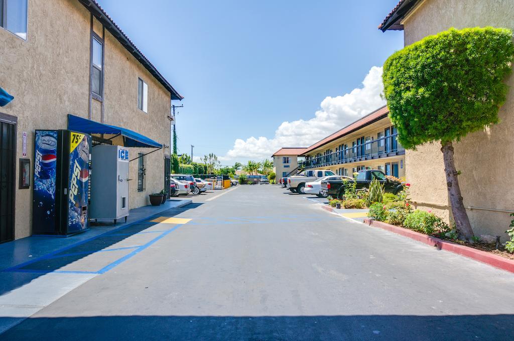 Motel Moonlight Anaheim Eksteriør bilde