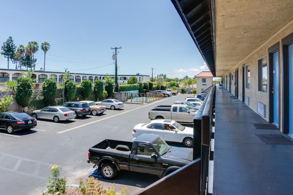 Motel Moonlight Anaheim Eksteriør bilde